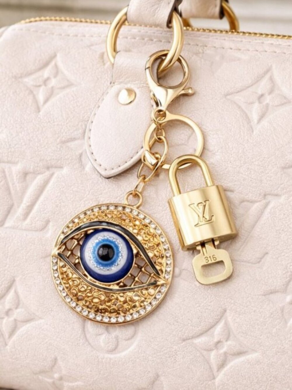 LV Authentic Gold Padlock 🔒 Key Set w/ Unbranded Evil Eye Keychain Charm